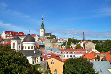 Obraz premium Panoramiczny widok na Stare Miasto, Tallinn, Estonia.