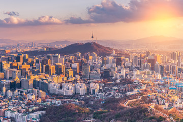 Fototapeta na wymiar Sunset at Seoul City Skyline,South Korea.