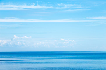 Obraz premium Calm seascape with beautiful sky