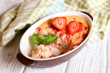 pie with strawberry