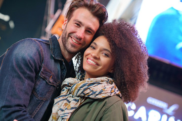 Fototapeta premium Couple enjoying evening at Times Square