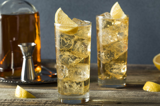 Whiskey Highball with Ginger Ale Stock 写真 | Adobe Stock