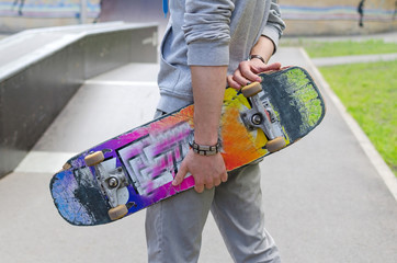 Young man with the skateboard  © retoncy