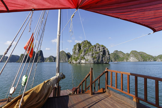 Dans la baie d'Ha Long