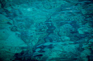 Прозрачная вода возле коралловых рифов. Красное Море, Египет