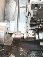 CNC lathe machine set up insert tool before cutting work