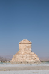 Fototapeta na wymiar Der Iran - Pasagadae Grab des Kyrus