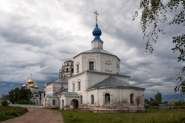 Россия. Золотое кольцо. Переславль Залесский. Смоленско-Корнилиевская церковь (1694-1705 гг). © tok5star