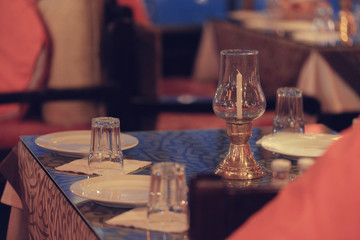 table setting in restaurant