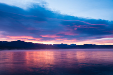 Naklejka premium Mountain Sunrise