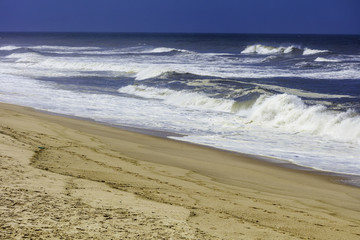 De wilde golven langs de Portugese kust