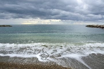 Россия, Краснодарский край, Джубга. Шторм на Черном море в октябре
