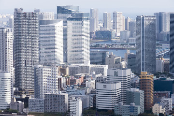 東京都市風景　東京湾岸再開発エリア　晴海　勝どき　豊洲　超高層ビルとタワーマンション群