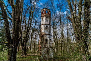 Naklejka premium Vergessene Kirche Sankt Georg bei Aichach nahe Augsburg aus dem 14. Jahrhundert