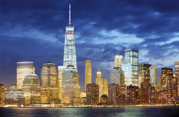 Fototapeta na wymiar Manhattan skyline, New York City at night