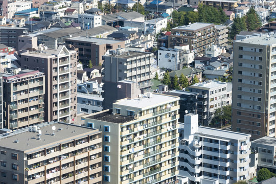 建物　東京都心の一般的なマンション　庶民生活　