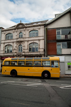 YELLOW BUS IN LEEDS, UNITED KINGDOM
