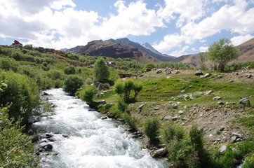 Fototapeta na wymiar Torrent between Sonamarg and Kargil in Ladakh, India
