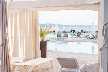 light beach restaurant