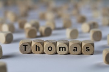 Thomas - Holzwürfel mit Buchstaben