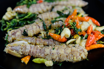 mantis shrimp fried with sweet basil