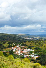 Fototapeta premium Turismo rural en la Sierra Norte de Sevilla, Castillo de las Guardas, España