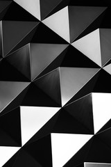 Pattern in metal
