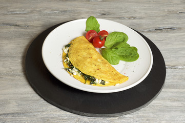 Sheep cheese and spinach omelette