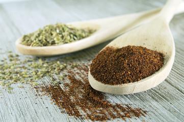 spices on sppons