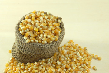 Raw corn for popcorn.