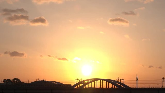 4K・夜明けの電車_03-807