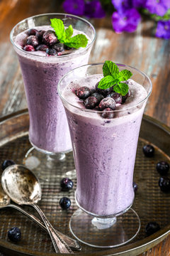 Blueberry Ice Cream Smoothies
