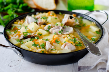 Pea soup with smoked mackerel
