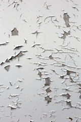 texture of cracked white paint