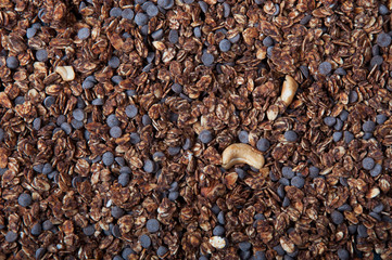 Chocolate drops granola with cashew nuts