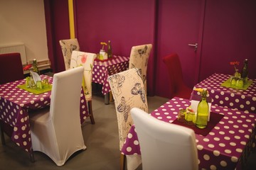 Table setting in cake shop