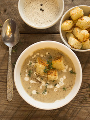 Cream soup of cauliflower and oyster mushrooms