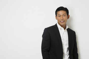 くつろいでいるビジネスマン