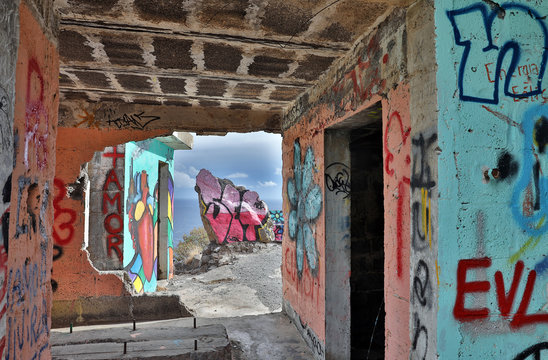 Graffitis au mirador de las Teresitas (Tenerife - Espagne)