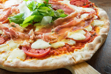 Pizza with Parma ham