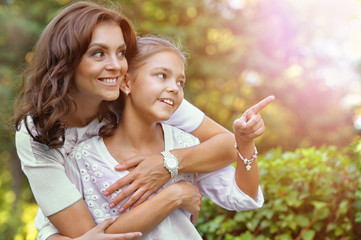 Obraz premium portrait of mother and daughter