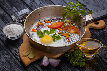 freshly made, delicious meal of eggs and vegetables