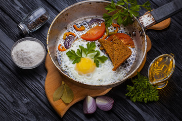 freshly made, delicious meal of eggs and vegetables