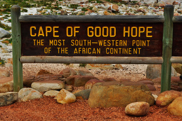 Sud Africa, 20/09/2009: l'insegna di legno del Capo di Buona Speranza, il promontorio della...