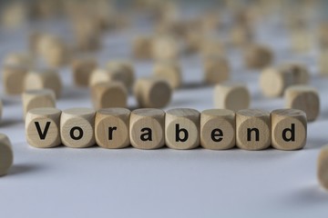Vorabend - Holzwürfel mit Buchstaben