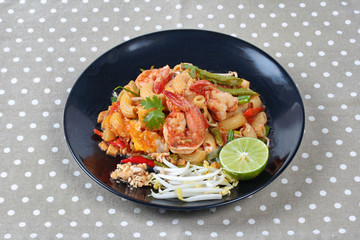 Thai fried macaroni with shrimp , call Pad Thai Macaroni in Thai