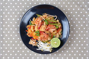 Thai fried macaroni with shrimp , call Pad Thai Macaroni in Thai