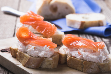 Open sandwich with smoked salmon