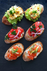 フレッシュでヘルシーなオープンサンドイッチ