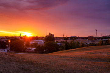 Obraz premium Sunrise on Top of a Hill